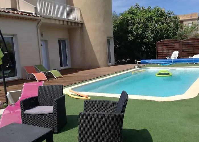 T2: 45M2 :4 Places :Independant Dans Villa